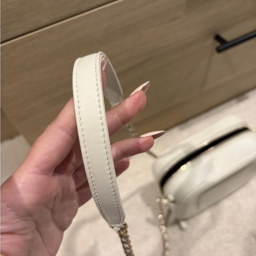 CHANEL White Lambskin CC Mania Camera Bag - Picture 9 of 9